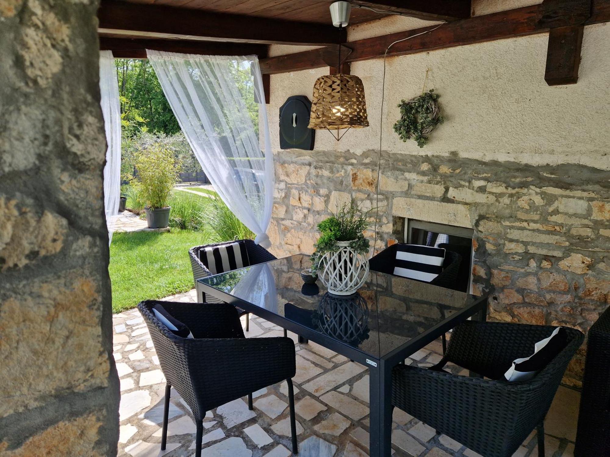 Holiday House Vuki Nedeščina Exteriér fotografie
